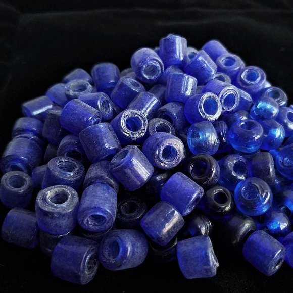 Last One! 72 COBALT BLUE Glass Crow BEADS - Picture 4 of 6